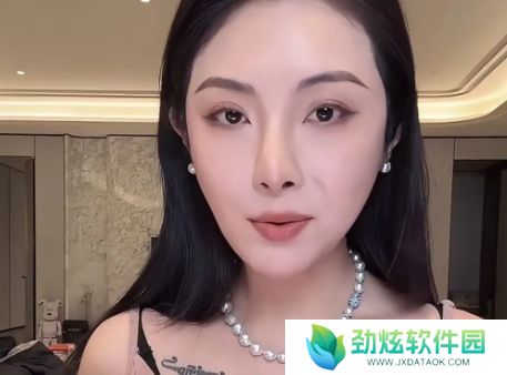 37岁网红富婆欲想要孩子，目前已有三胎，表示不会跟00后男友生