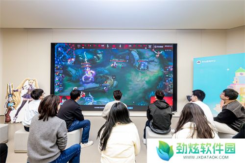 鸿蒙原生游戏强得飞起！新乐趣新体验引爆200+门店