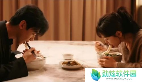 《难哄》看懂桑延陪温以凡玩4年游戏，才猛然发现，他的爱究竟有多深