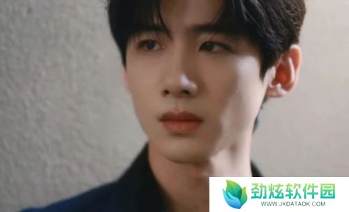 《难哄》看懂桑延陪温以凡玩4年游戏，才猛然发现，他的爱究竟有多深