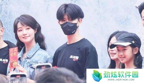 任嘉伦《风与潮》正式开拍，蓝盈莹演女主太惊喜，谍战剧又有盼头了