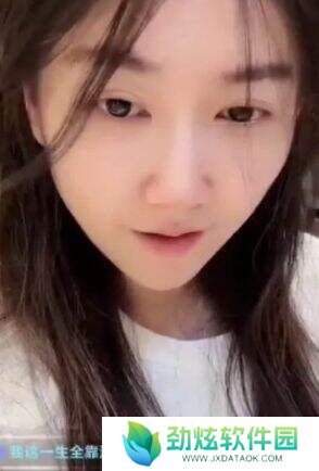 古早LOL女主播罕见开播，原以为会受网友欢迎，不料却被嫌弃年纪大